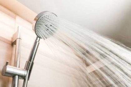 take-shower-after-rhino